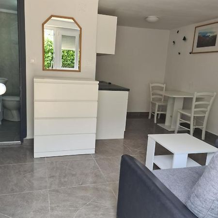 Marton Apartment Krk Luaran gambar